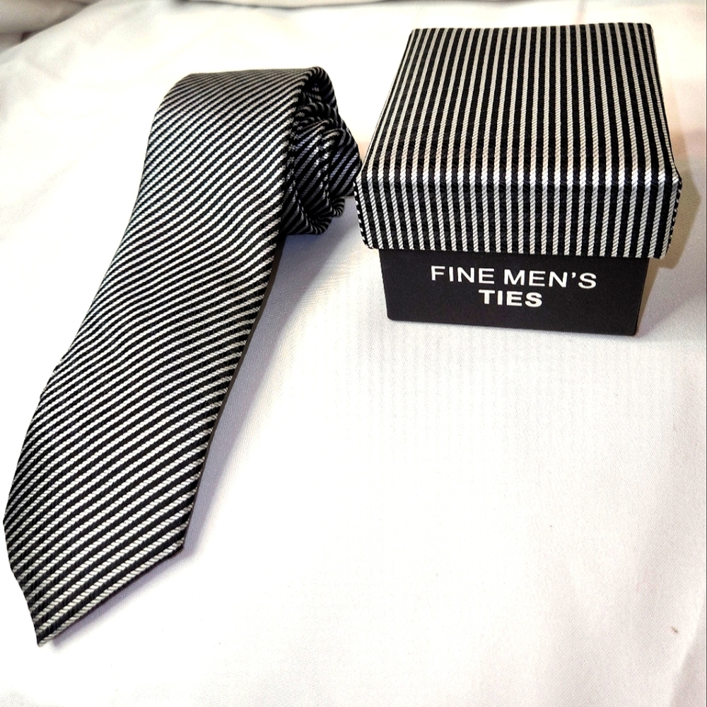 Fascino Fine Men's Tie - 007 🎬 J. Bond edition